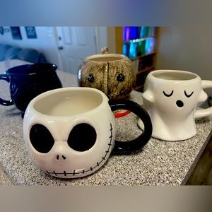 Collection of spooky mugs